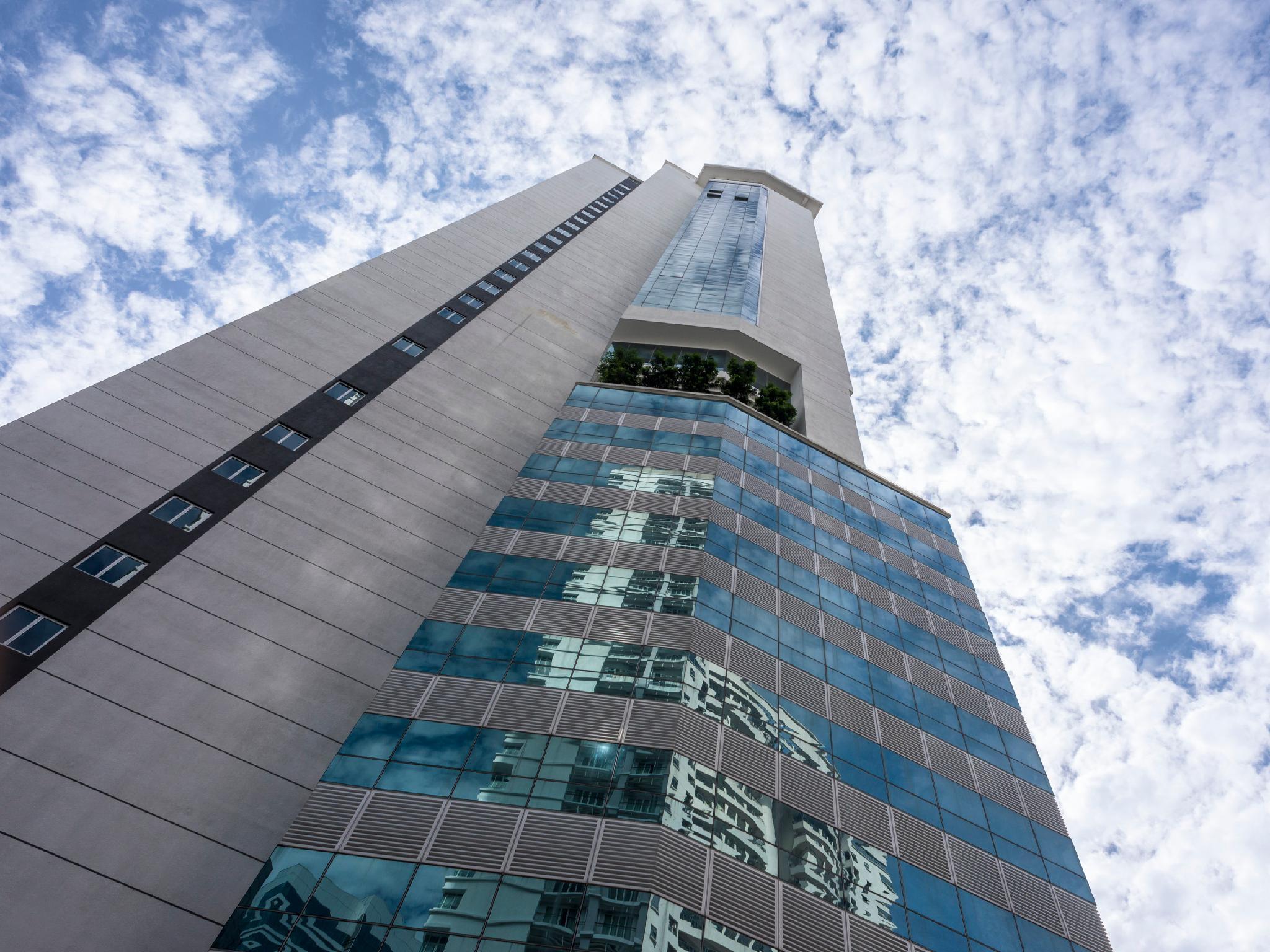 Ramada Suites By Wyndham Kuala Lumpur City Centre Eksteriør billede