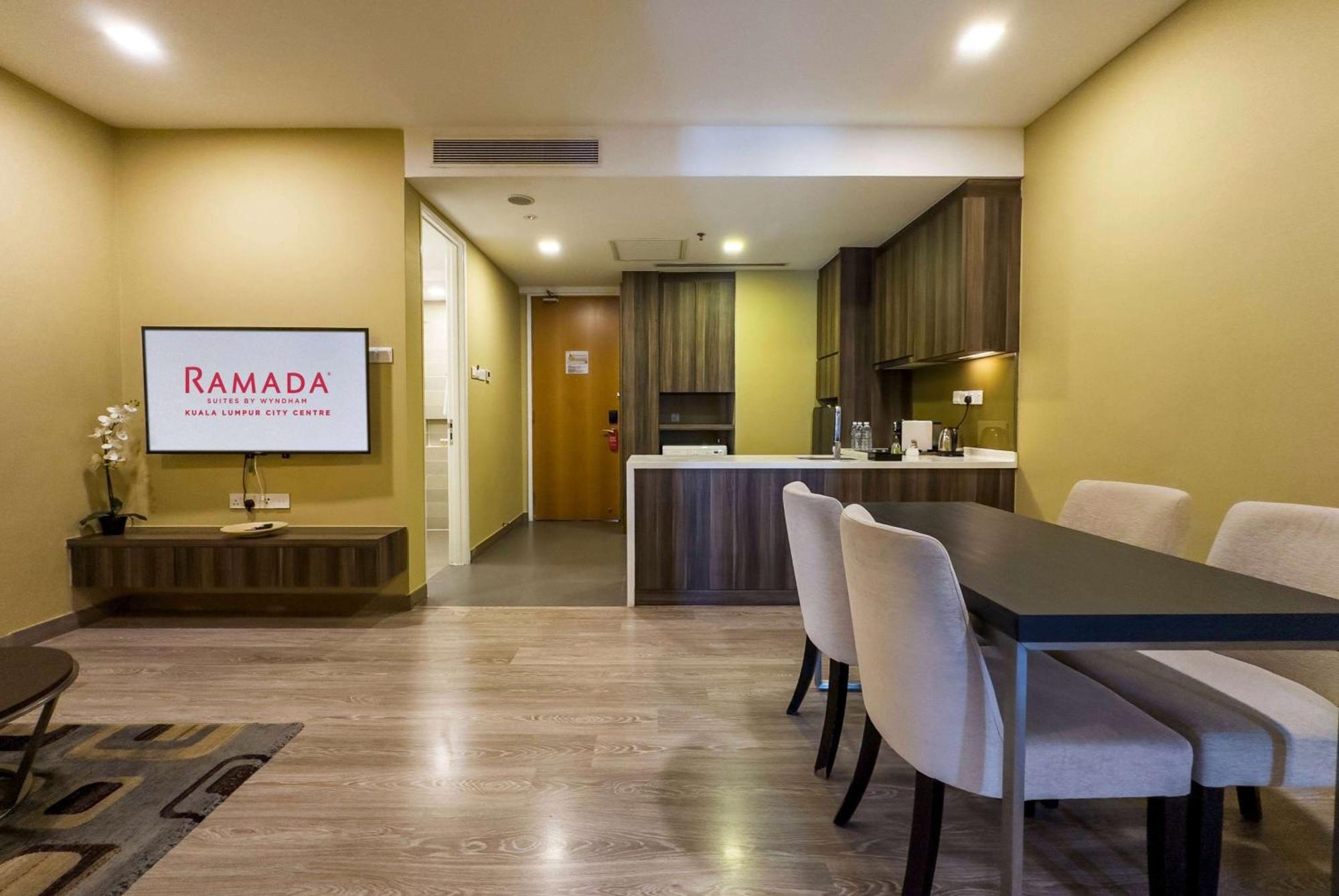 Ramada Suites By Wyndham Kuala Lumpur City Centre Eksteriør billede